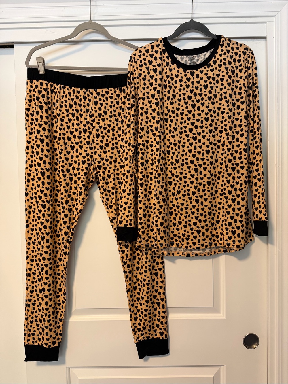 Dreamlet: Womens Pajama Set XL “Wild Love” BNNU